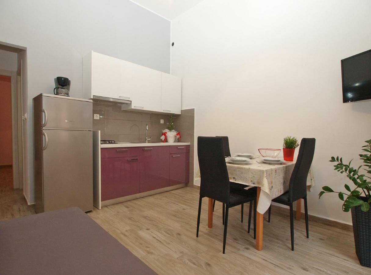 Apartments Oriana 898 Pula Eksteriør billede